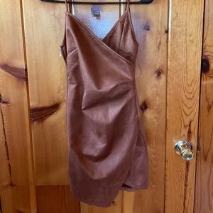 Brown dress